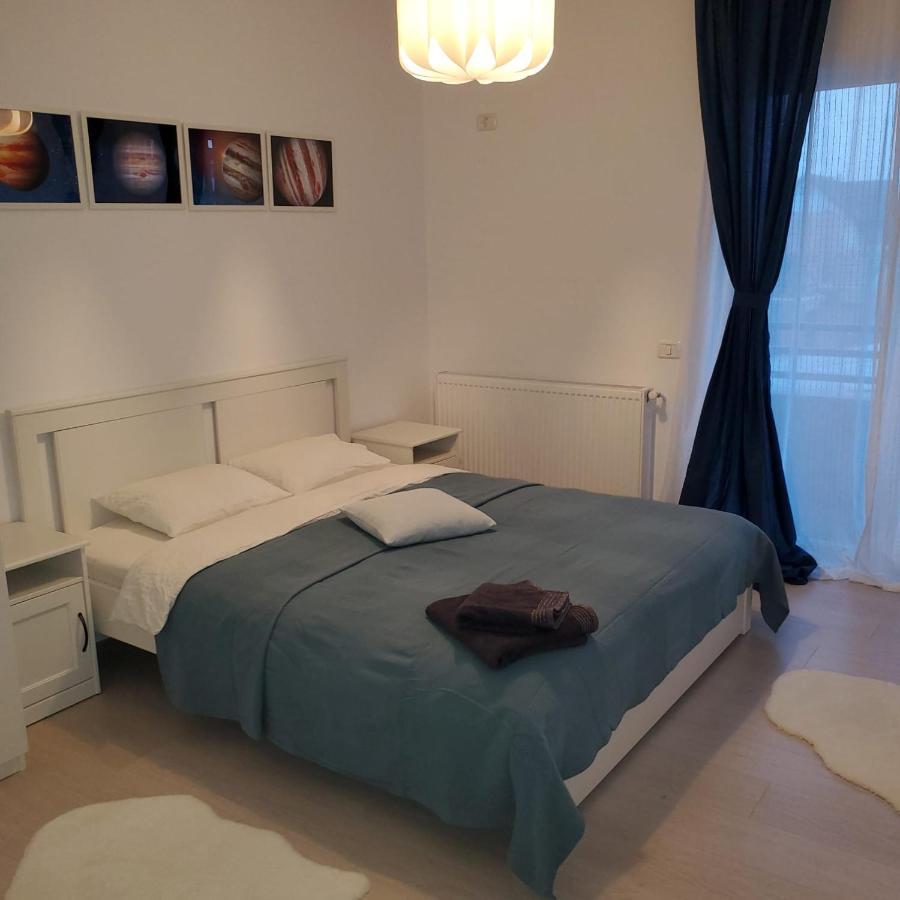 Galaxy Residence Villa Otopeni Eksteriør bilde