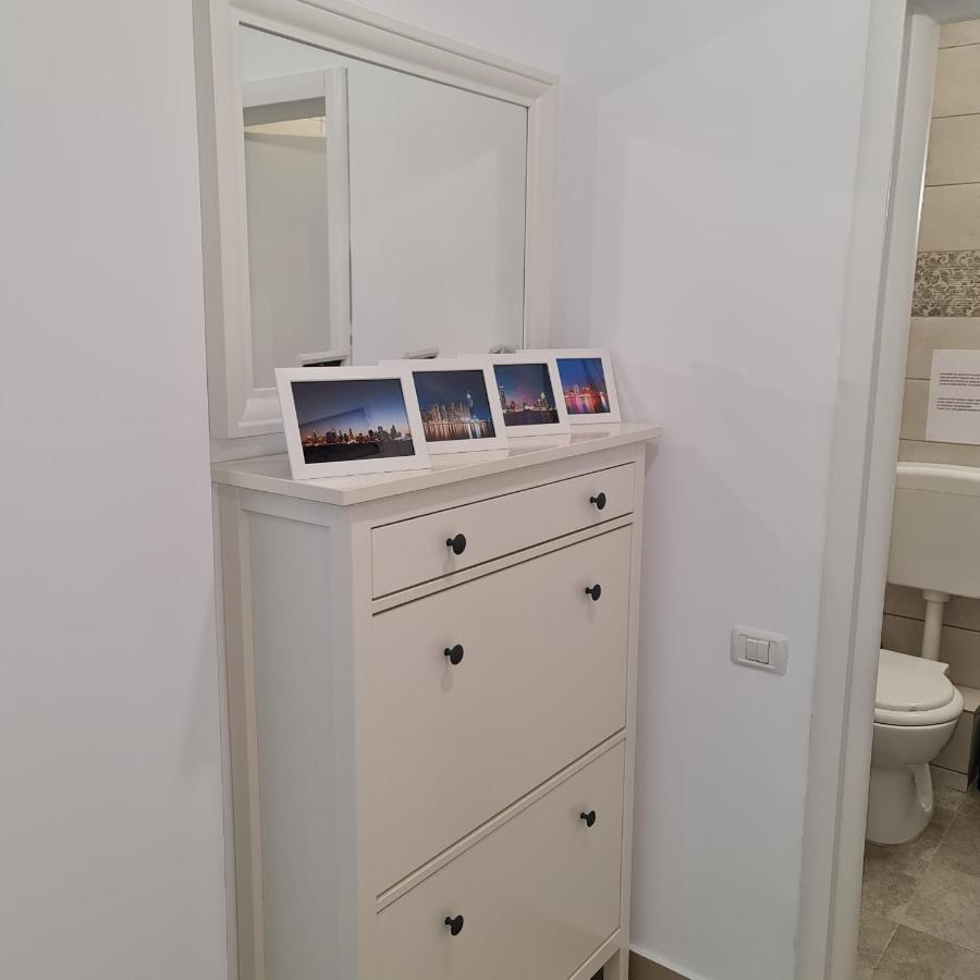 Galaxy Residence Villa Otopeni Eksteriør bilde