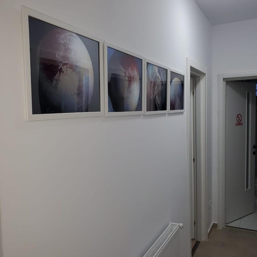 Galaxy Residence Villa Otopeni Eksteriør bilde